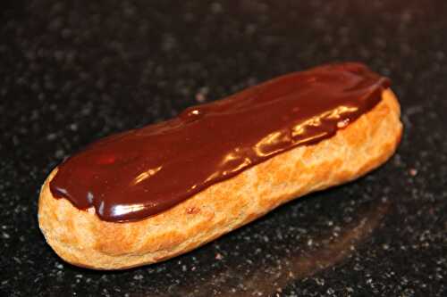 Eclair au chocolat