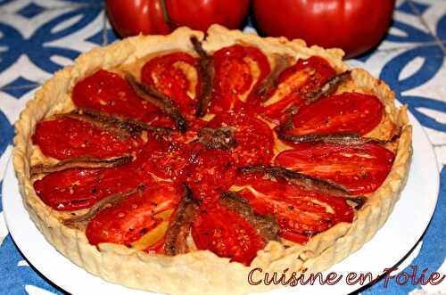 Tarte à la tomate, aux amandes et aux anchois