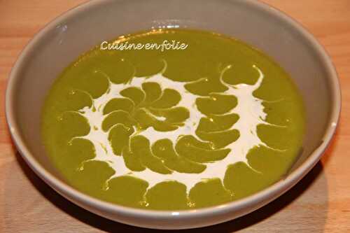 Velouté  épicé de pois et laitue