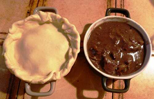 COQ AU VIN EN CROUTE, EN PORTION INDIVIDUELLE