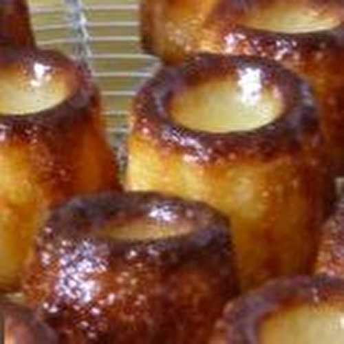 Cannelés bordelais