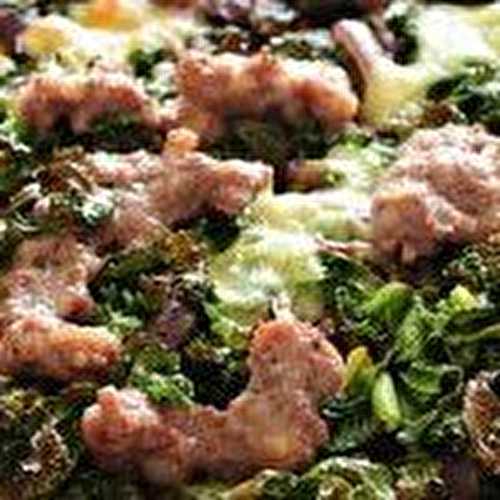 Pizza de chou kale à la saucisse