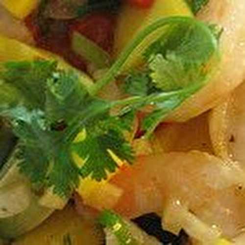 Salade de mâche aux crevettes et mangue 