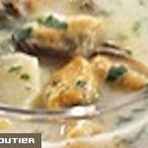Soupe de moules aux pommes de terre primeur