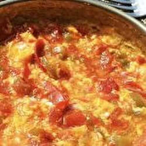 Menemen, brouillade à la tomate et aux poivrons