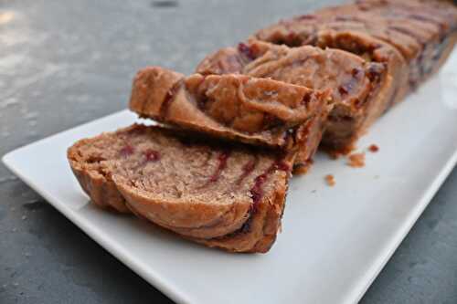 Babka à la cannelle et à la framboise