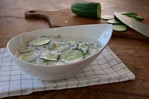 Salade de concombre au yaourt - cuisine lifestyle par @miss_tchiiif
