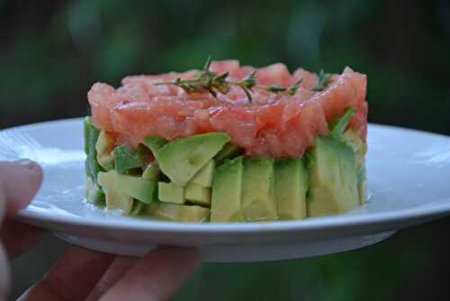 Tartare végétarien tomates et avocat