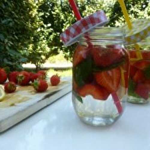 DETOX WATER