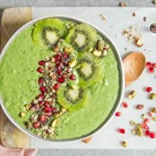 SMOOTHIE BOWL KIWI BANANE ÉPINARD