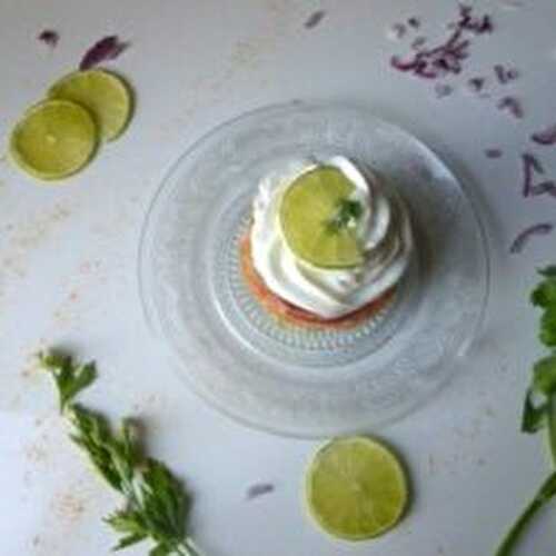 TARTARE DE SAUMON AVOCAT ET SA CHANTILLY AU CITRON VERT