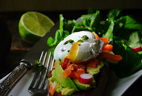 Avocado toast à l'oeuf poché