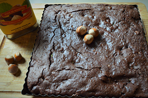 Brownie vegan très gourmand à la courgette et aux noisettes