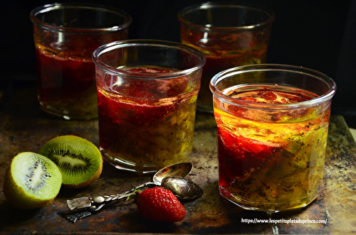 Confiture bicolore penchée fraise kiwi