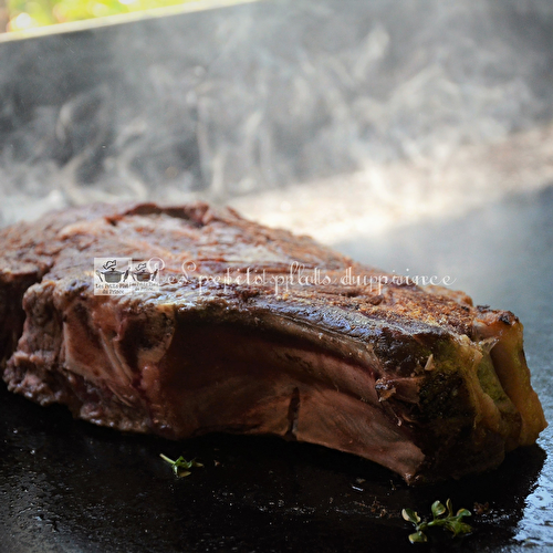 Côte de bœuf grillée à la plancha