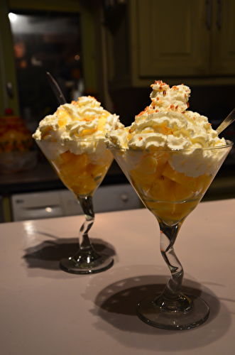 COUPE FRAICHEUR AUX FRUITS EXOTIQUES ET CHANTILLY COCO