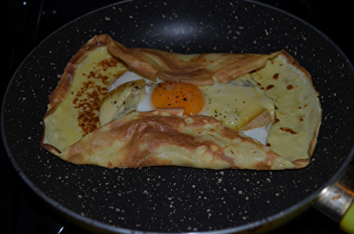 CREPE A L'OEUF ET AU FROMAGE