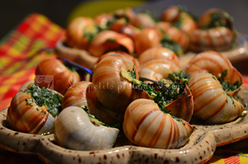 Escargots en beurre aillé, dits à la Bourguignonne