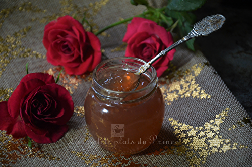 Gelée Mille et une nuits aux roses rouges du jardin 