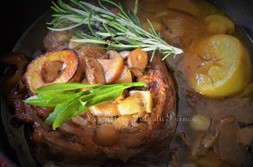 Jarret de veau confit au four, avec miel et épices