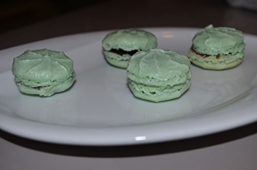 MACARONS VERTS AFTER EIGHT