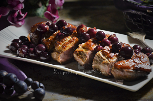 Magret de canard poêlé, au raisin noir