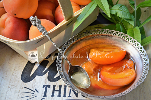 Oreillons d'abricots au sirop de verveine citronnelle