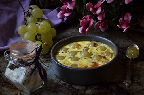 Petits gratins d'automne au raisin blanc et sucre à la lavande