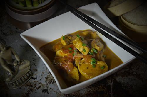 Poulet Thaï au curry rouge et lait de coco