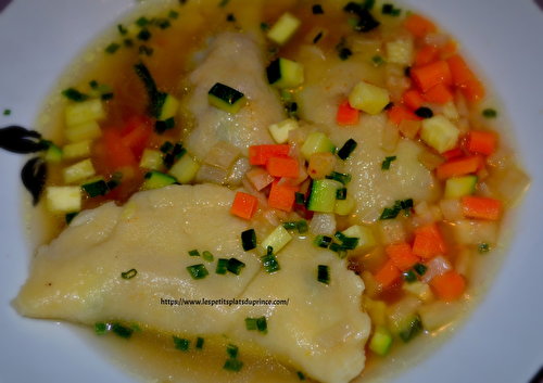 Ravioles de canard au bouillon de légumes