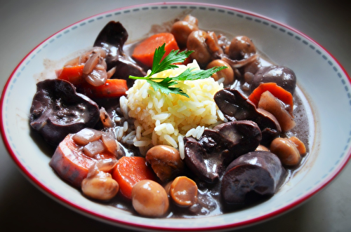 Rognons de bœuf au vin rouge