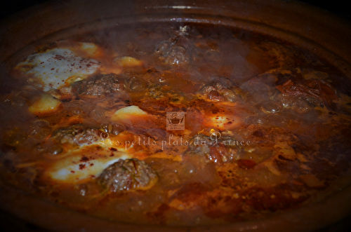 Tajine de keftas aux oeufs