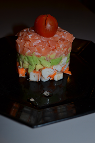 TARTARE DE SAUMON SURIMI AVOCAT