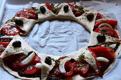 Tarte couronne à la tomate