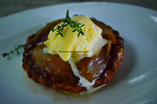 Tarte tatin d'échalotes et glace au thym