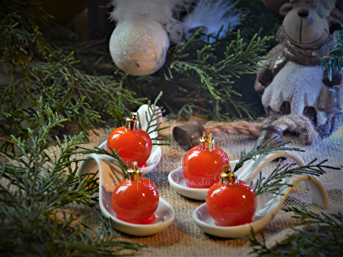 Tomates cerises caramélisées façon boules de Noël