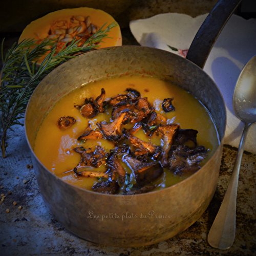 Velouté de butternut aux girolles