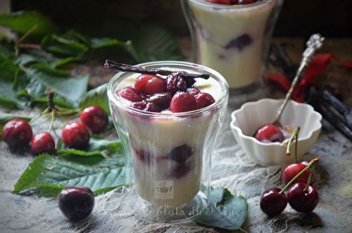 Verrines de semoule à la compotée de cerises du jardin