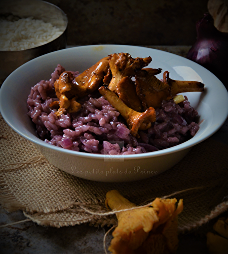 Risotto au vin rouge et chanterelles