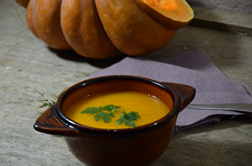 Velouté de citrouille bio au cumin et à la coriandre