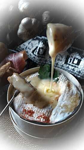 Fondue fromagère au Vacherin Mont d'Or