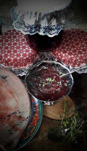 Confiture de prunes violettes au thym citron