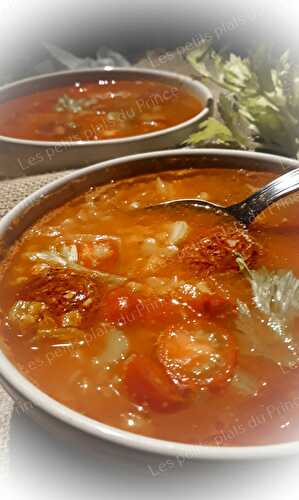 Bouillon épicé de lentilles corail au chorizo