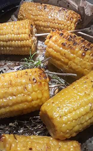 Recette d'épis de maïs grillés au four pour Thanksgiving (Grilled Corn)
