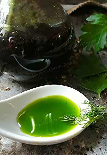 Huile verte aux herbes aromatiques