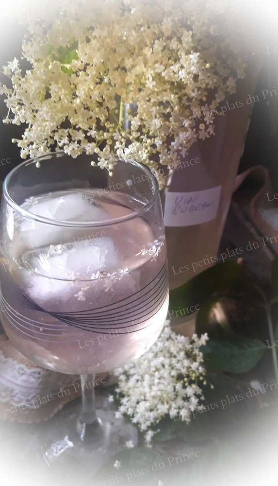 Vin de fleurs de sureau