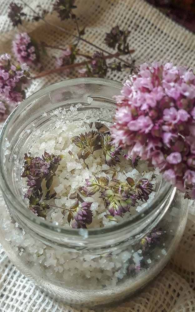 Sel aromatisé à la marjolaine sauvage (origan commun)