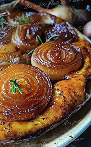 Tarte tatin rustique aux oignons caramélisés