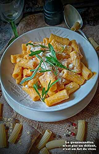 Pâtes rigatoni à la courge butternut crémeuse