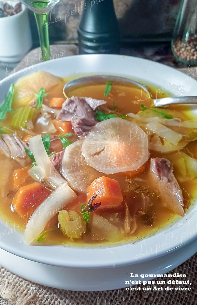 Bouillon de canard fait maison : une recette simple et délicieuse